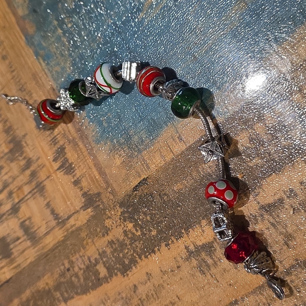 Christma Beaded Bracelet with Red and Green Charms - Picture 3 of 6